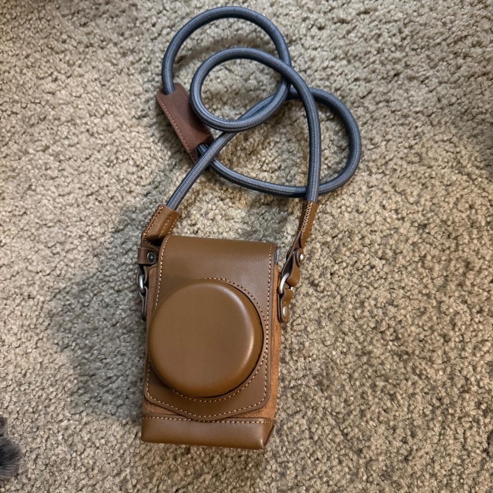 SmallRig Brown Leather Camera Case for Fujifilm X100V with Rope Neck Strap